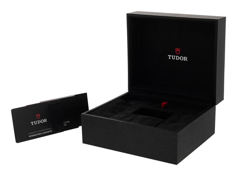 Tudor Black Bay GMT M79830RB-0002